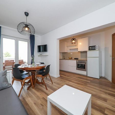 דוברופוליינה Apartmani Maestral מראה חיצוני תמונה